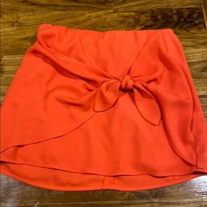 dillard’s skirt size small!!
